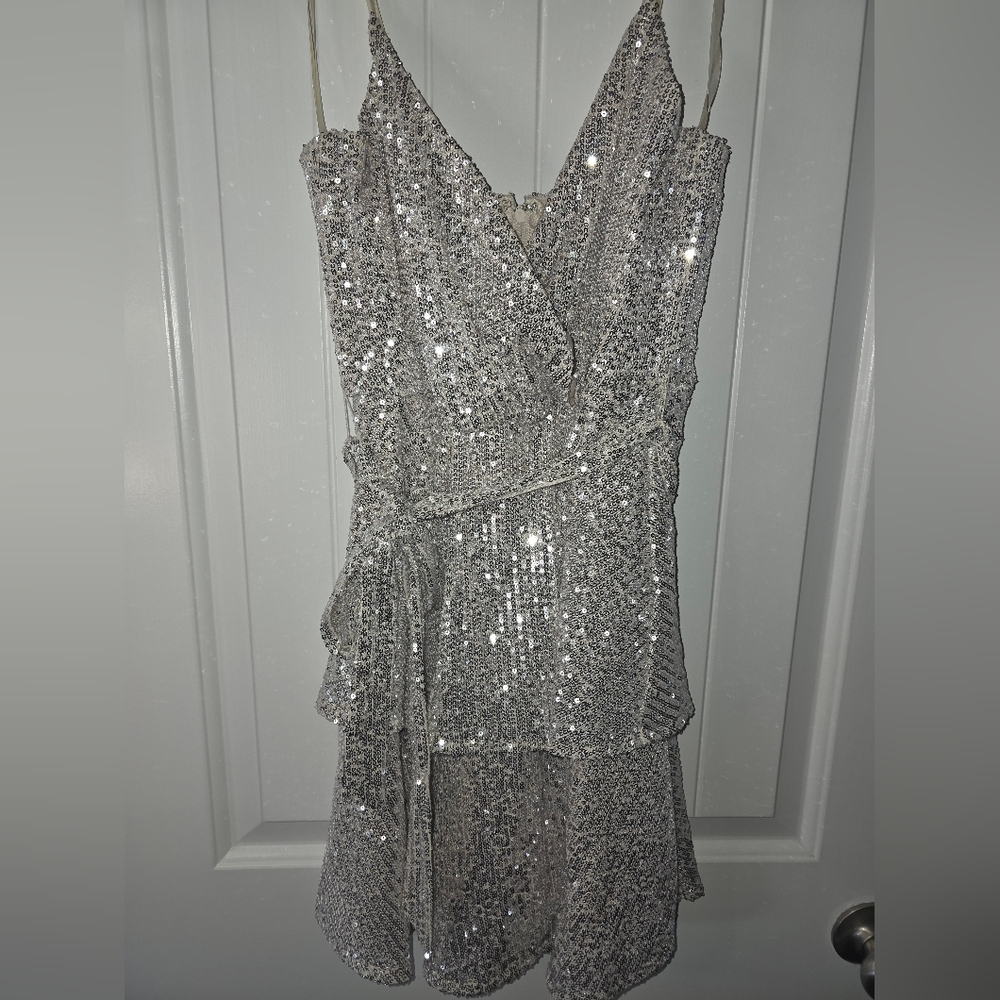 Trixxi Stunning Sequin Mini Dress Size Small